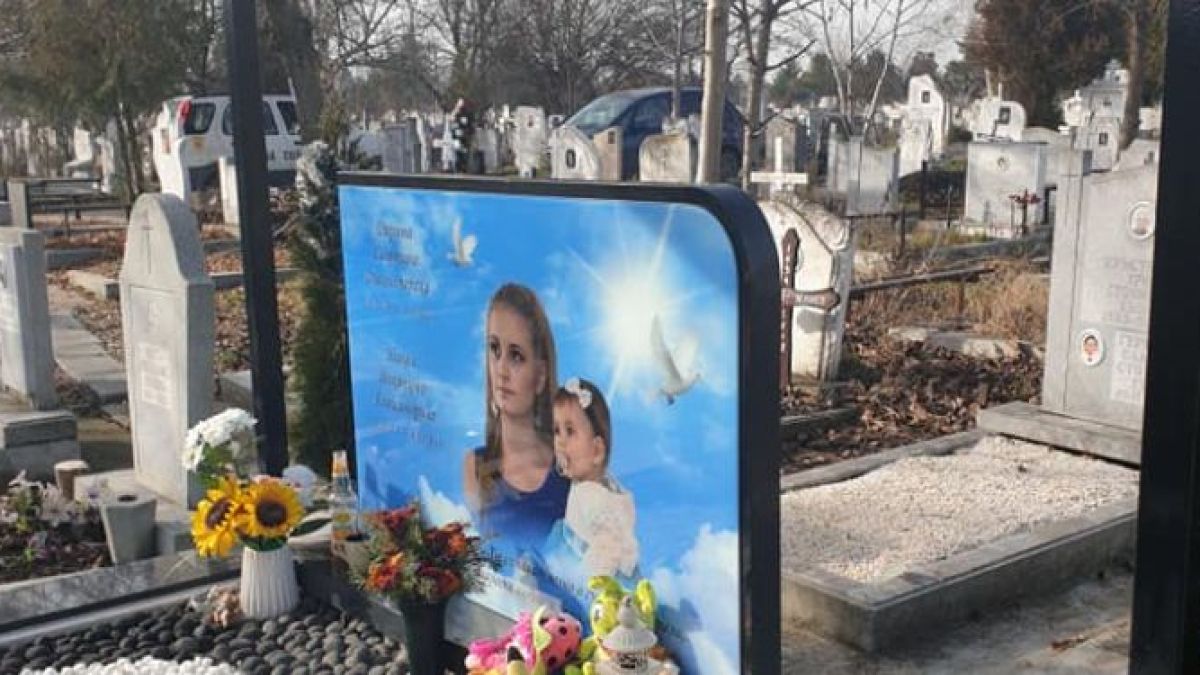 Дори след смъртта им! Нещо ужасяващо сполетя убитите Дарина и дъщеря й Никол ВИДЕО