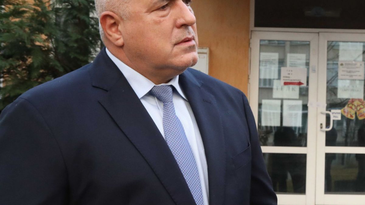 Бойко Борисов посети болницата "Света Анна" и съобщи горещи новини СНИМКИ