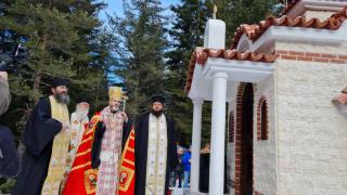 Негово високопреосвещенство Антоний освети храм на Мальовица 