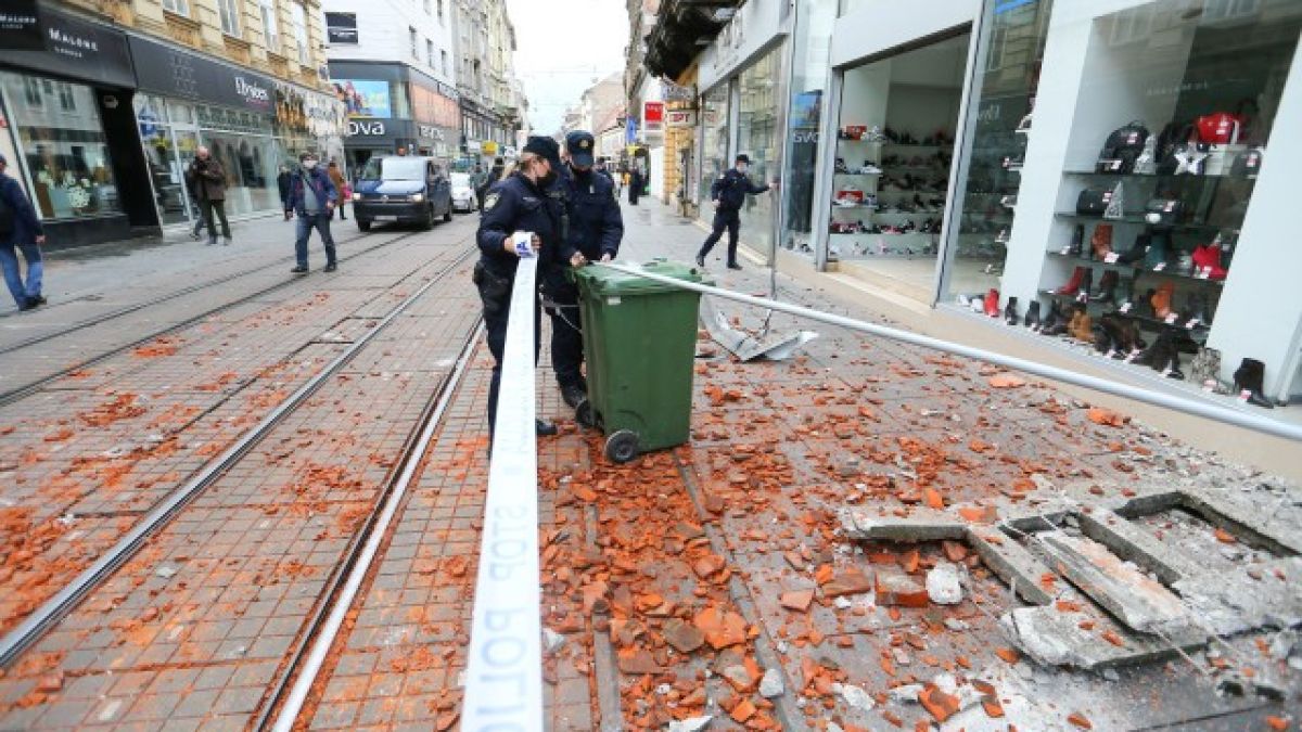 Земетресението в Загреб удари и българското посолство 