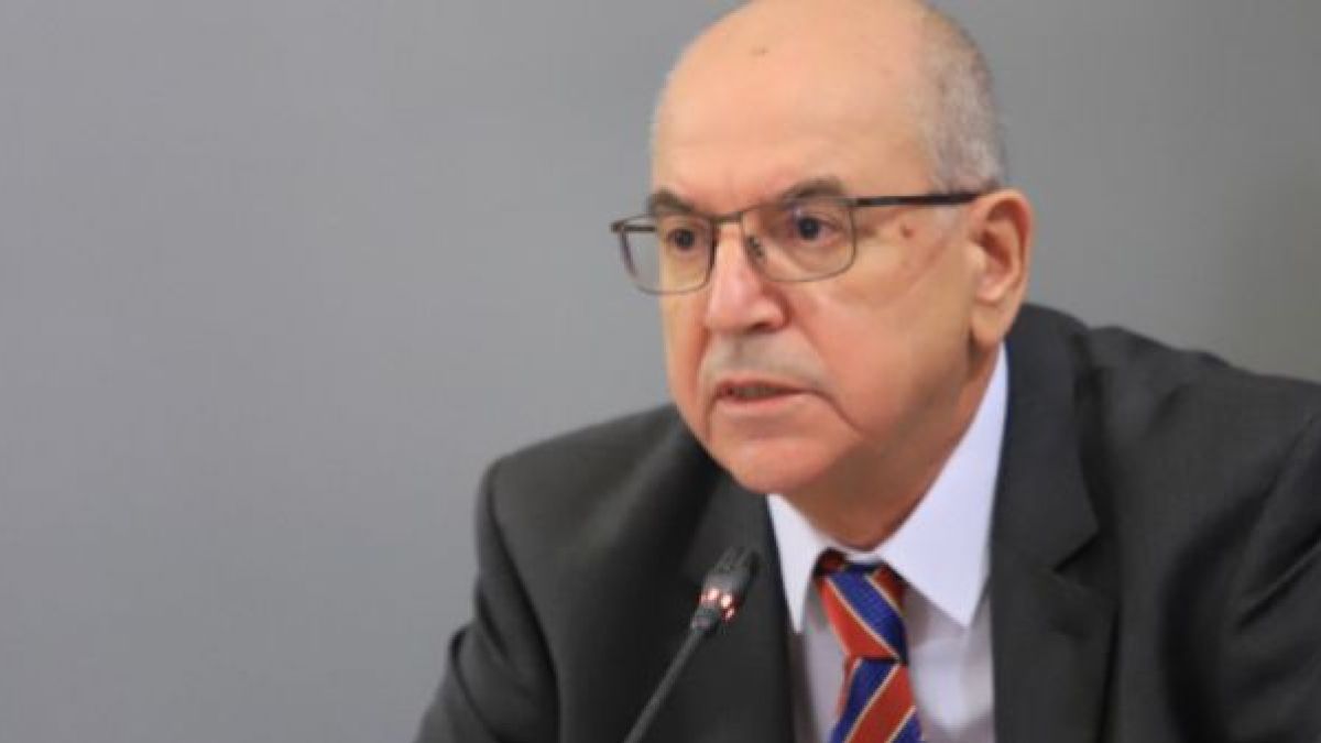Проф. Красимир Гигов каза какво се случва с първите ваксинирани с К-19 