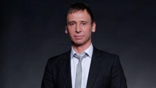 Виктор Калев се появи като жена и предизвика фурор ВИДЕО