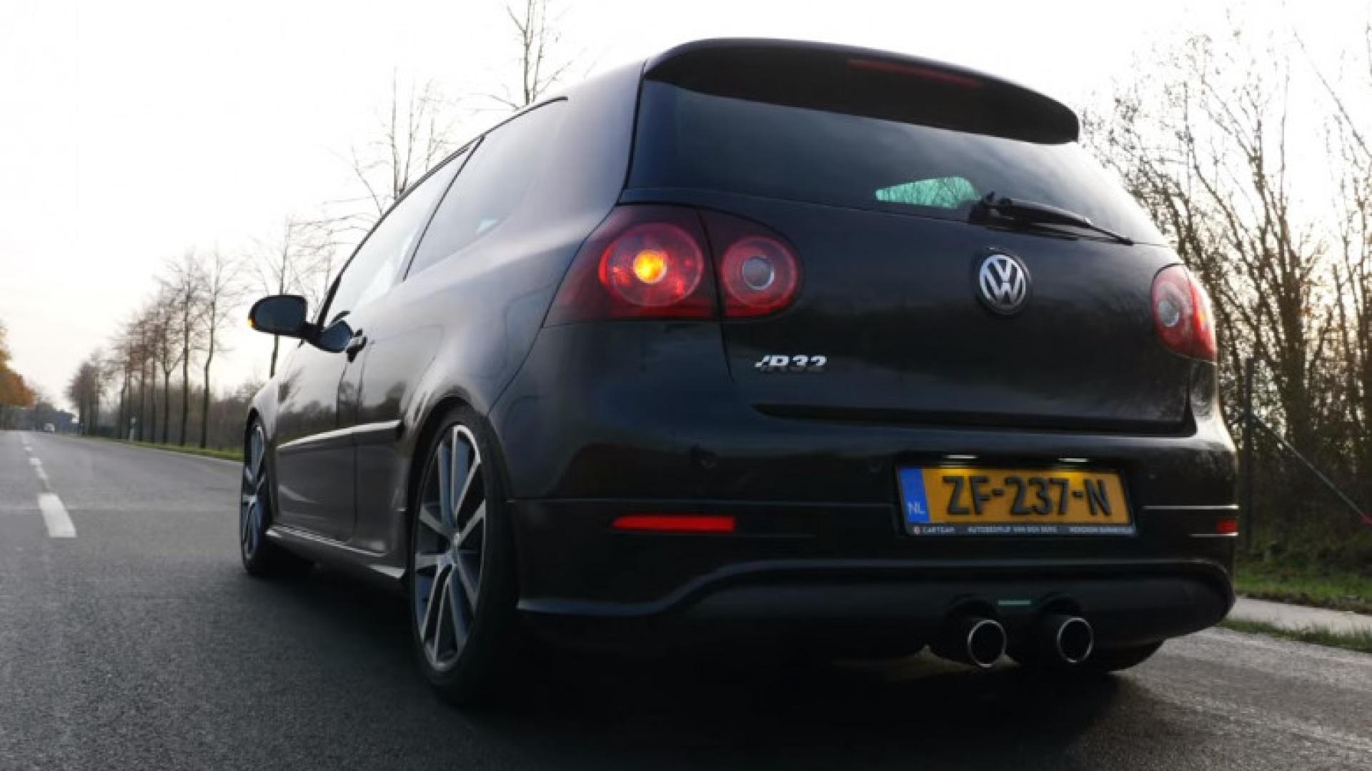 Стар VW Golf с пробег от 300 000 км ускори до 270 км/ч ВИДЕО