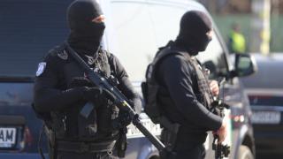 Стрелба с автомат "Калашников" край Пловдив! Наркосделка се обърка жестоко