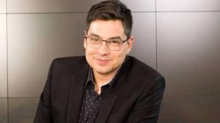 Бизнесмен пребил брутално Светльо Иванов заради жена 