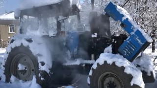 Тарикати показаха как се пали двигателя на трактор при -25 градуса ВИДЕО