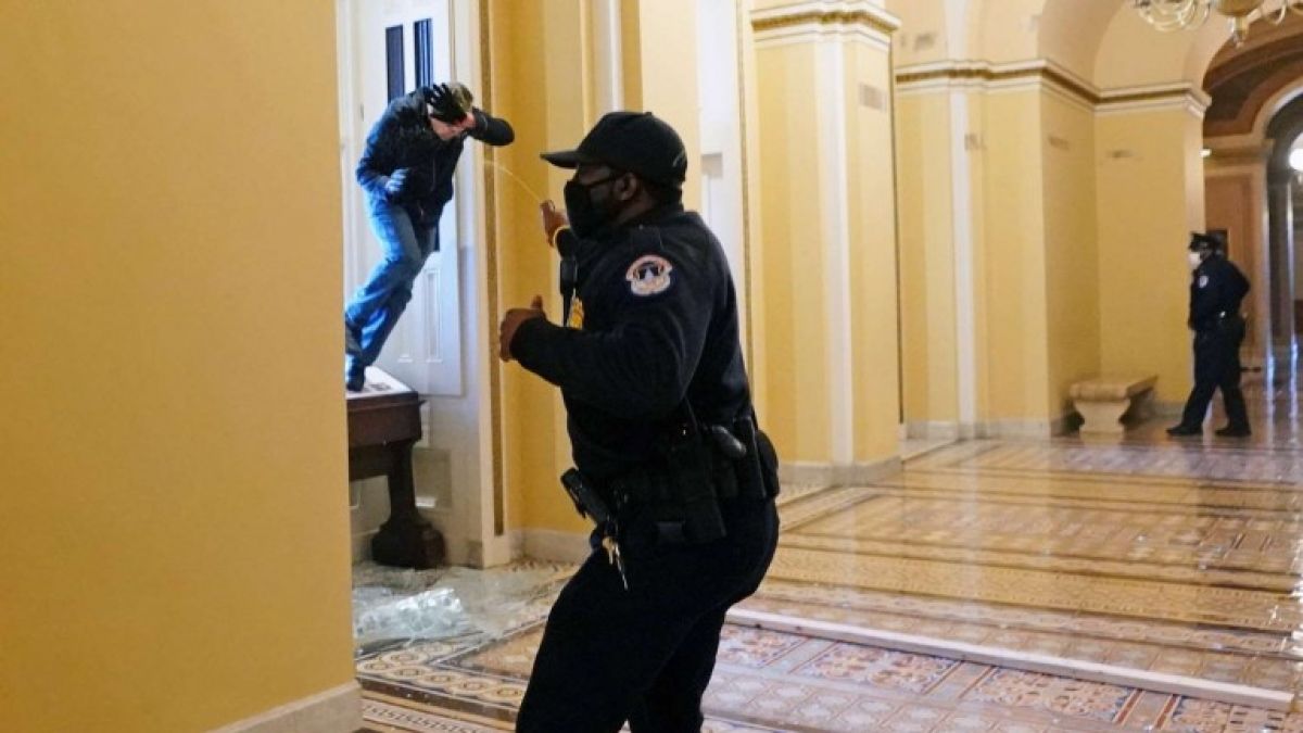 Наша журналистка стъписана от упадъка на US медиите, сочени за пример в света