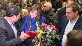 Нинова призова разочарованите бесепари да се...