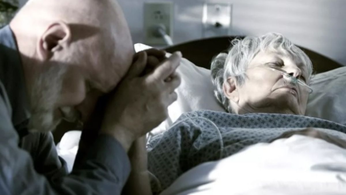 Експерти със сензационно откритие какво последно чуват умиращите хора 