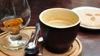 Защо е забранено кофеинът и алкохолът да се смесват