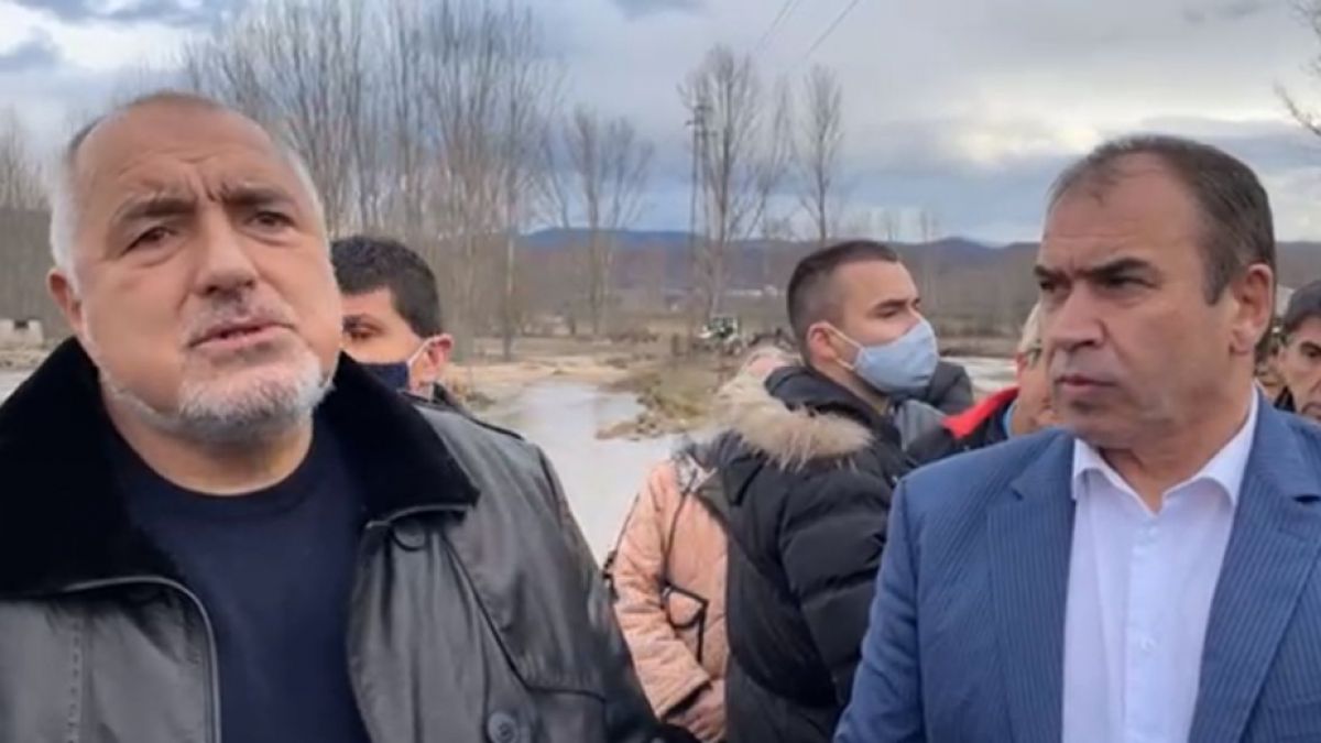 Борисов видя потопа в България и се ядоса: От жълтите павета е лесно да коментираш ВИДЕО