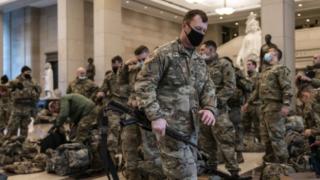 Ще свалят ли Тръмп? Конгресът почна обсъждане за отстраняването му НА ЖИВО