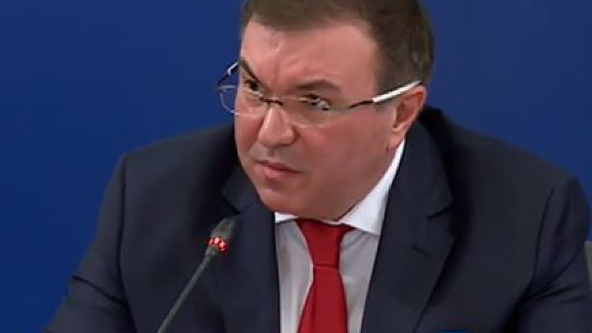 Здравният министър: Още в петък ще издам заповед за падането на две мерки ВИДЕО