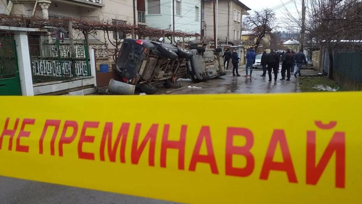 Обърнаха Мездра с хастара нагоре заради смъртта на 8-г. внук на ексдепутата Томов! 