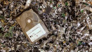 220 милиона на сметището изхвърли компютърджия, никой не ги търси