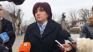 БЛИЦ TV: Цвета Караянчева захапа президента за датата на вота и заяви...