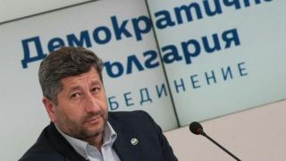 Христо Иванов цвъкна нов ферман за Виолета Сечкова, но...