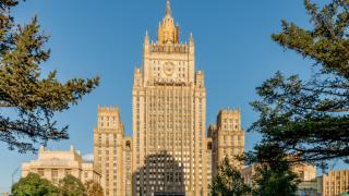 Русия изгони двама служители на холандското посолство