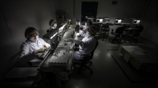 Какви са колосалните печалби на производителите на К-19 ваксините