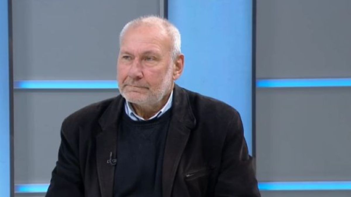 Проф. Овчаров: Ако отстъпим пред македонците, утре ще кажат "А в Пиринска Македония на какъв език говорят?"