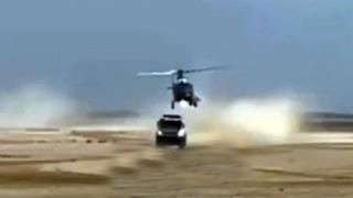 Зрелище: КамАЗ блъсна хеликоптер във въздуха ВИДЕО 