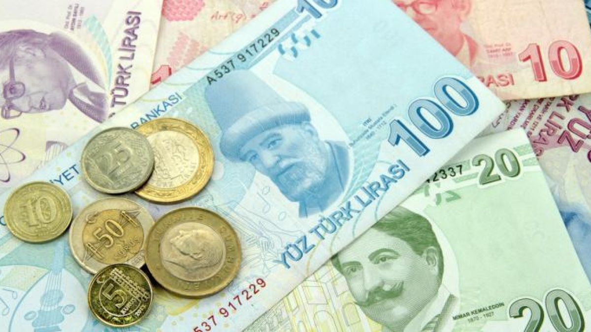 Паундът с рекорден ръст спрямо долара 