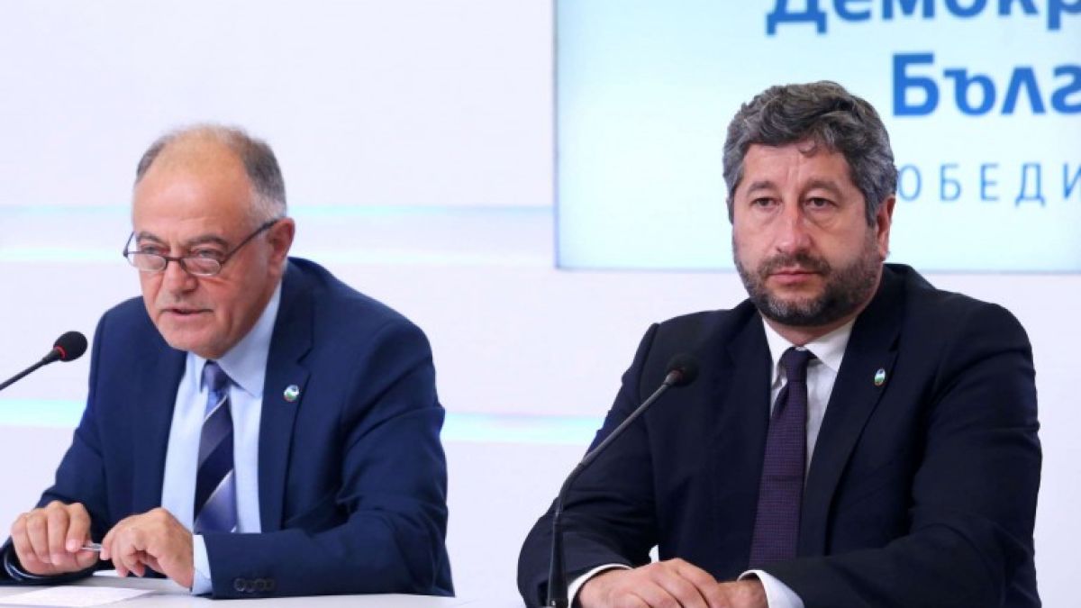 Иван Сотиров: ДБ легитимира БСП като демократична алтернатива, но тя ще ги прецака 