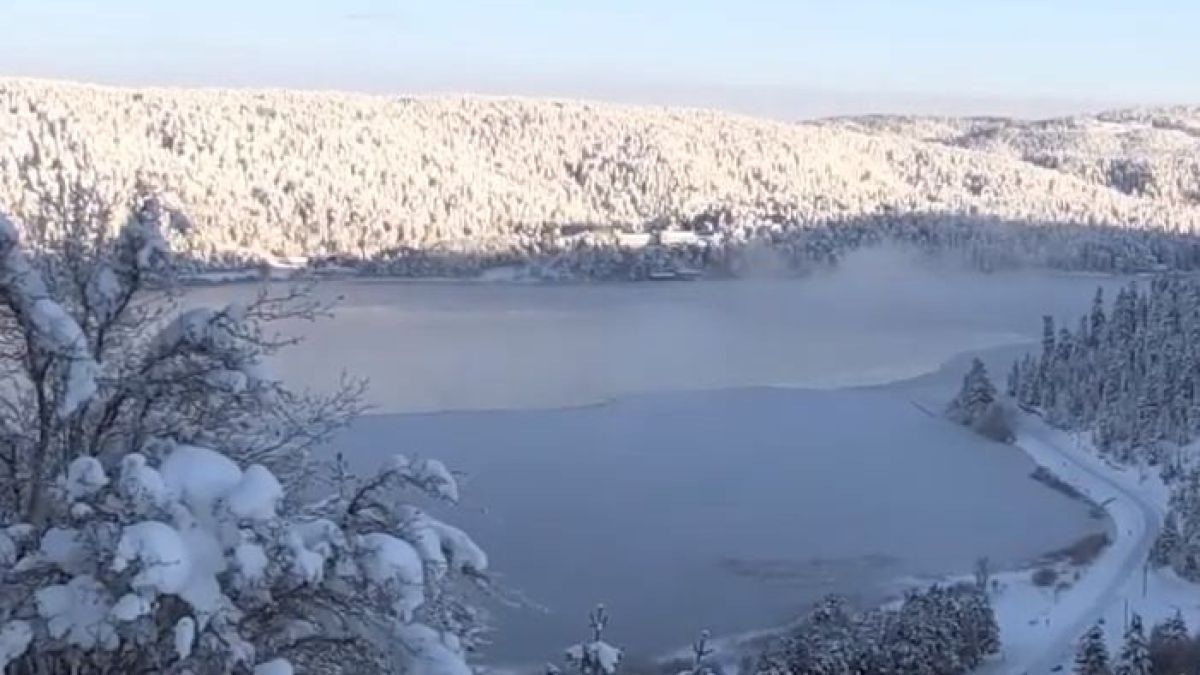 Турция замръзна, хората не смеят да излязат навън ВИДЕО