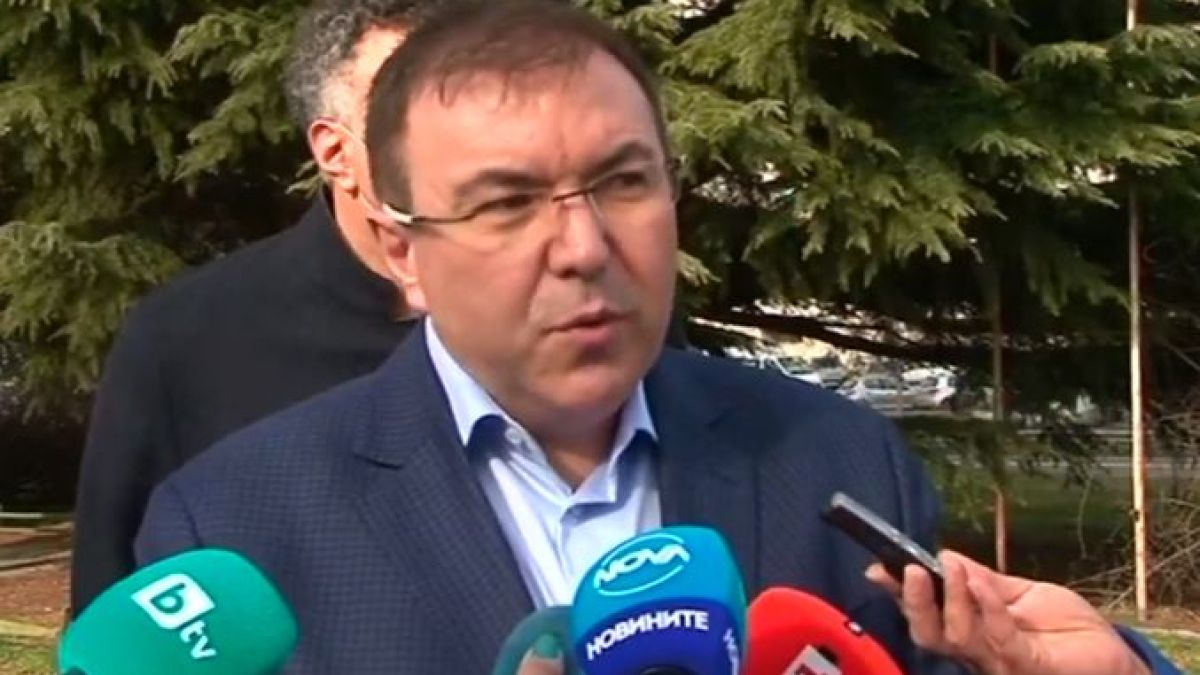 Здравният министър посочи кои мерки падат до дни, огласи лоша данни за новия щам ВИДЕО