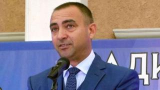 Кметът на Луковит разби Цветанов
