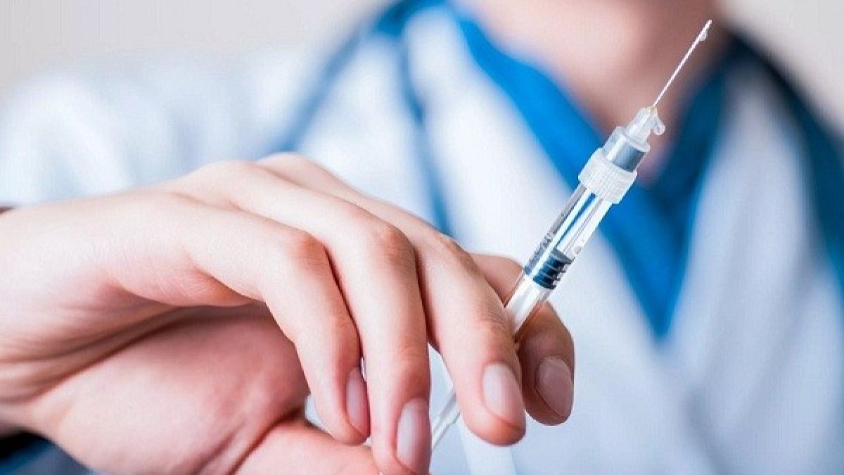 Мъж е починал след ваксинация срещу COVID-19 в Словакия 