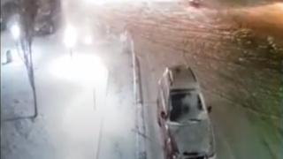 Камери заснеха какви ги вършат безумци по тъмна доба в град Шипка ВИДЕО 