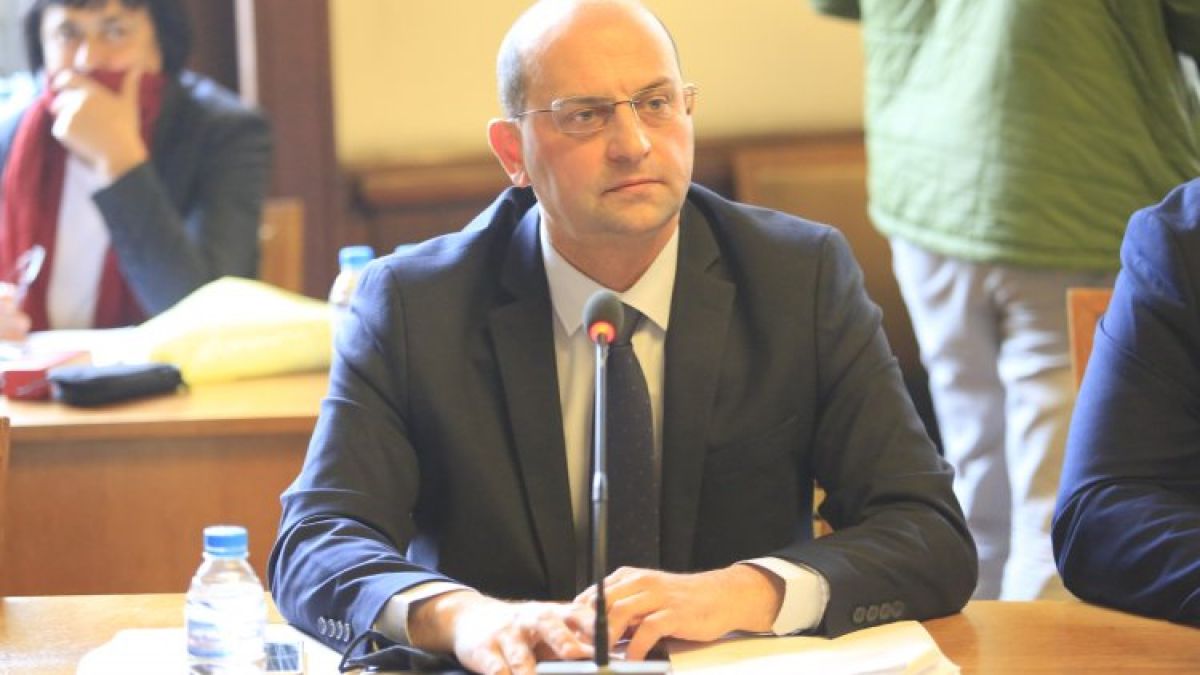 БСП: Валери Симеонов си взе язовир на тръгване