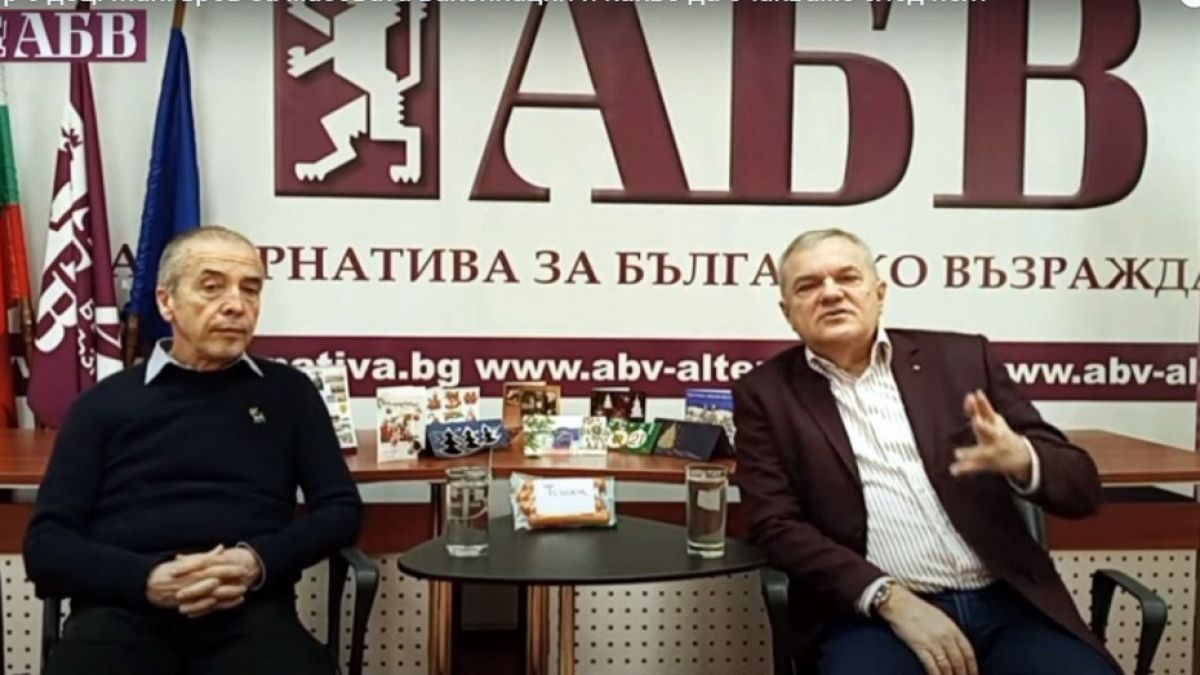 Доц. Мангъров се цани за депутат, а мрежата кипна