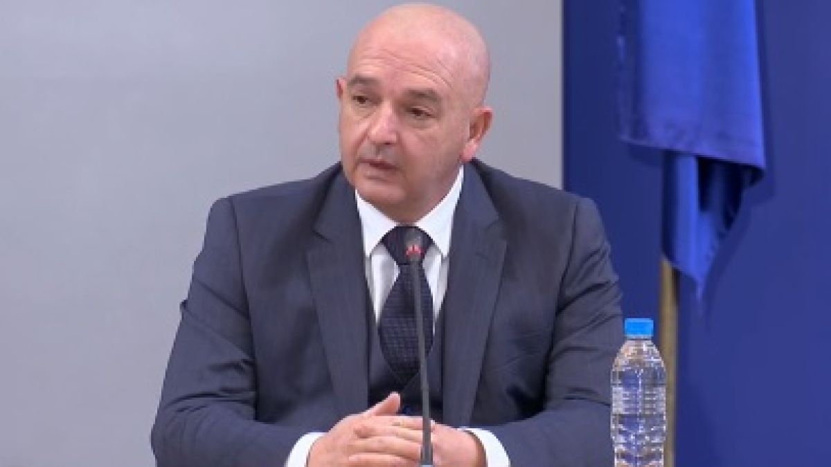 Ген. Мутафчийски разказа за необикновена, но ефикасна К-19 мярка с орехи в Гърция ВИДЕО