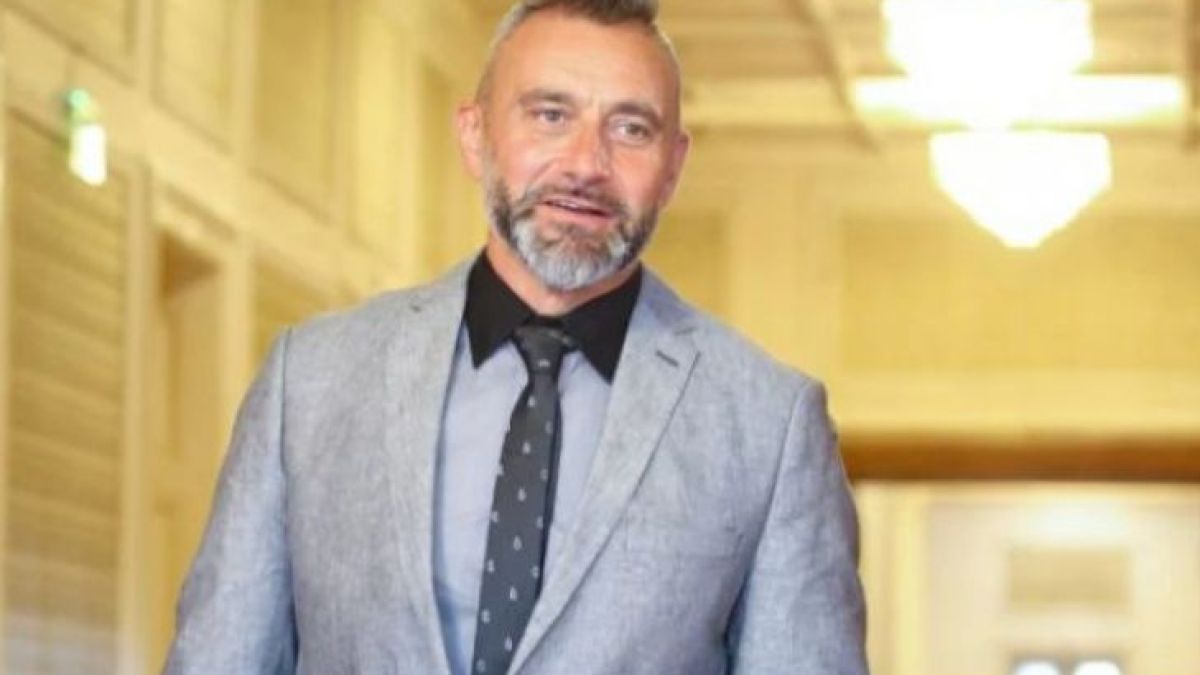 Вельов и Карадайъ в спор за думи с буквата "П", Караянчева скочи гневно!