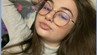 Детето чудо Крисия порасна и се разголи палаво навсякъде СНИМКИ 18+