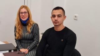 Щерка на легендарна чалга фурия оглави партия в Хасково