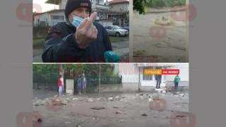 Шахти в Средец стават гейзери при дъжд, фекалии пълнят къщи и дворове
