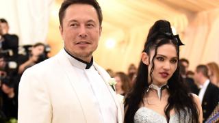 Съпругата на Илон Мъск поиска да бъде чипирана заради....