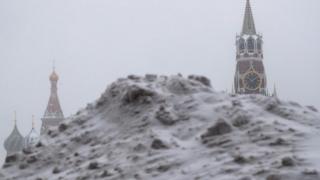 Москва се готви за чудовищен снежен апокалипсис ВИДЕО