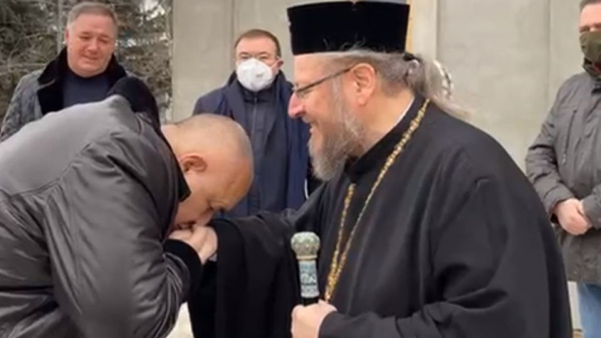 От църквата "Св. Цар Борис" премиерът обяви какво не се е случвало от 140 г. ВИДЕО