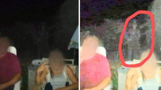Мъж се вгледа в стара СНИМКА и онемя от почуда 