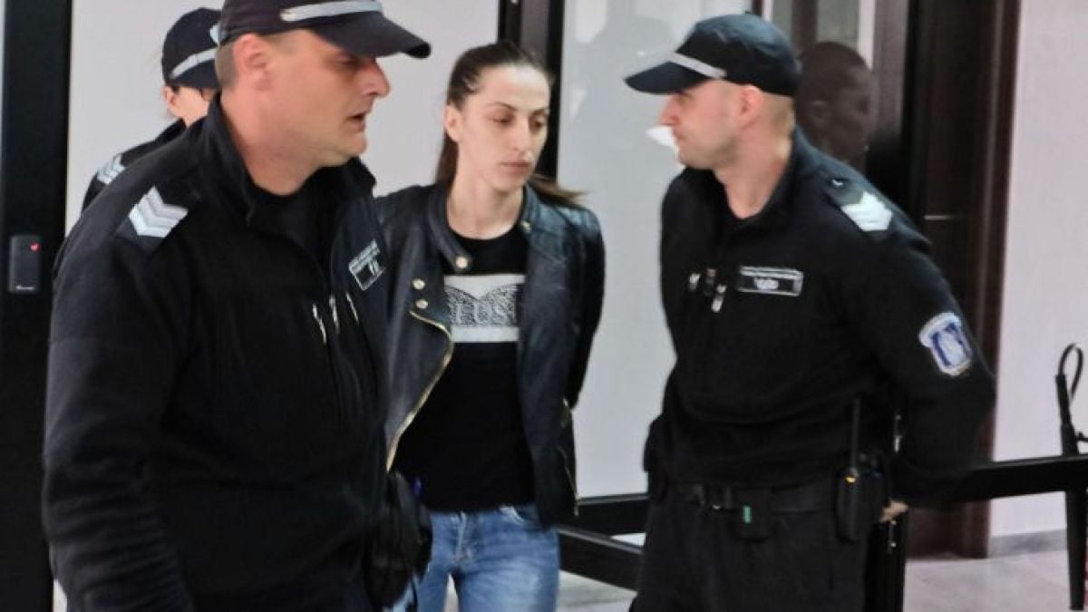 Решиха съдбата на дознателката Розалина, издавала информация на любовника си Боклука