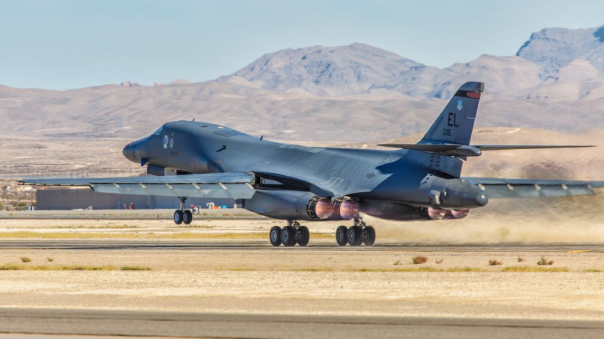 Защо САЩ изпратиха бомбардировачи B-1B Lancer в Норвегия?