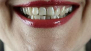 Ефективни домашни методи заличават старческите петна по лицето