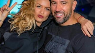 Яна на Петко се съблече чисто гола на Малдивите СНИМКА 18+