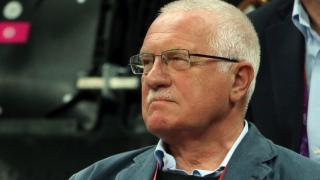 Вацлав Клаус, който не вярваше в К-19, се зарази