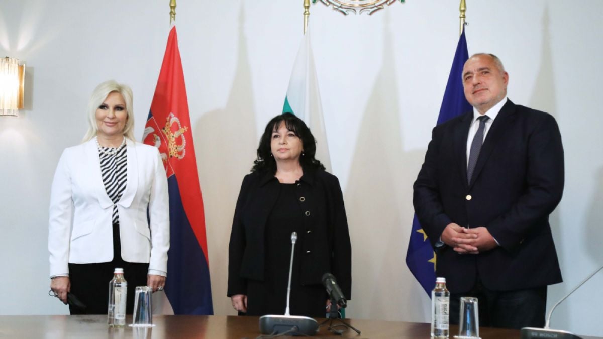 Борисов: Нашият регион е такъв, че действително трябва много... СНИМКИ