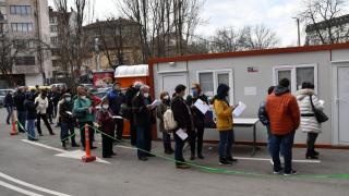 Извънредно! "Пирогов" спря "зеления коридор" за ваксините
